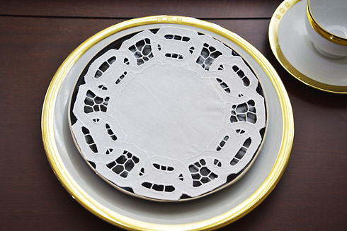 White Dynasty Cutworks Round Doilies 8" Round.(12 pieces) - Click Image to Close